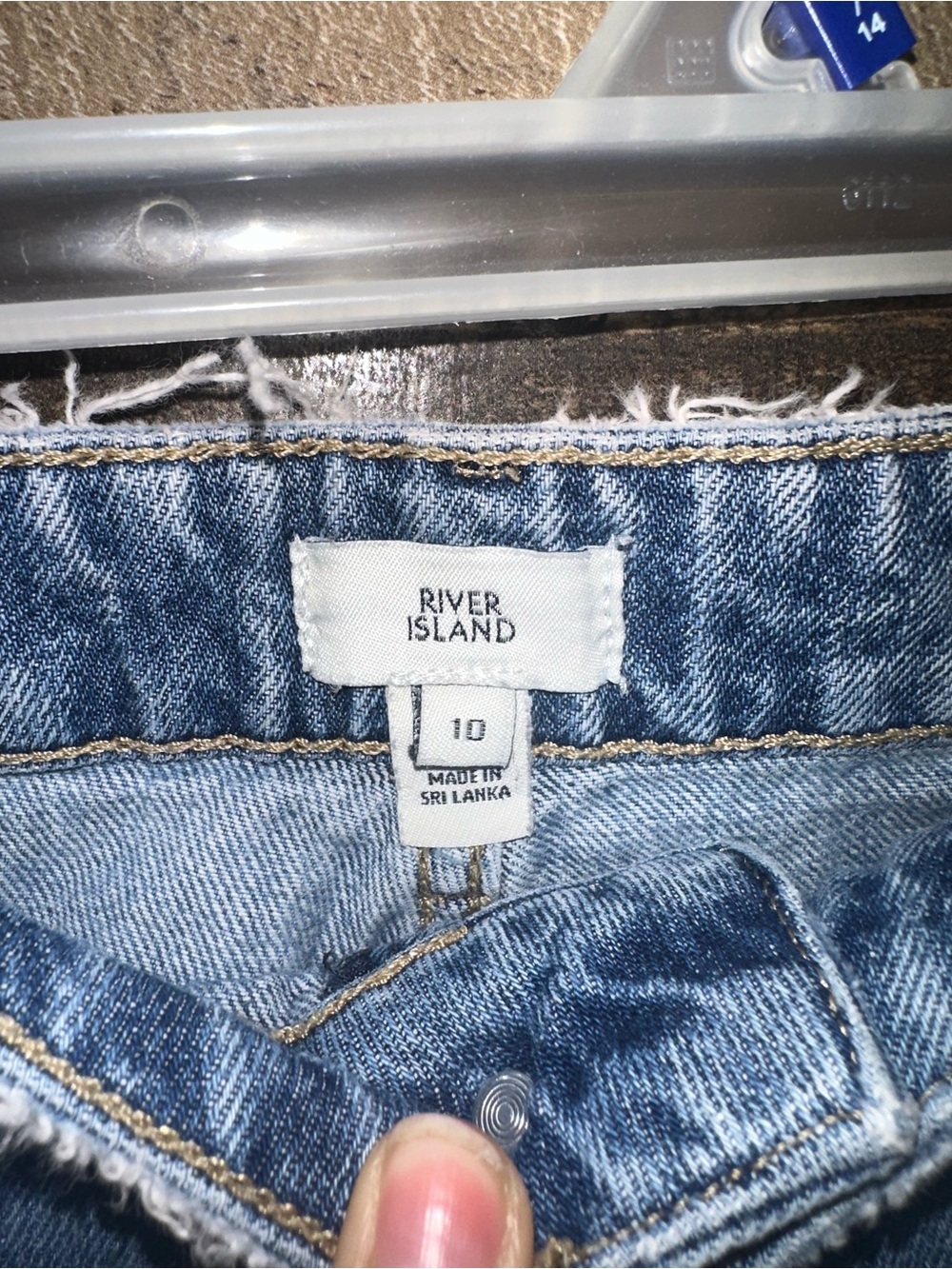 River Island High-Rise cropped distressed Women's Blue Jeans, size 10 - Picture 2 of 5